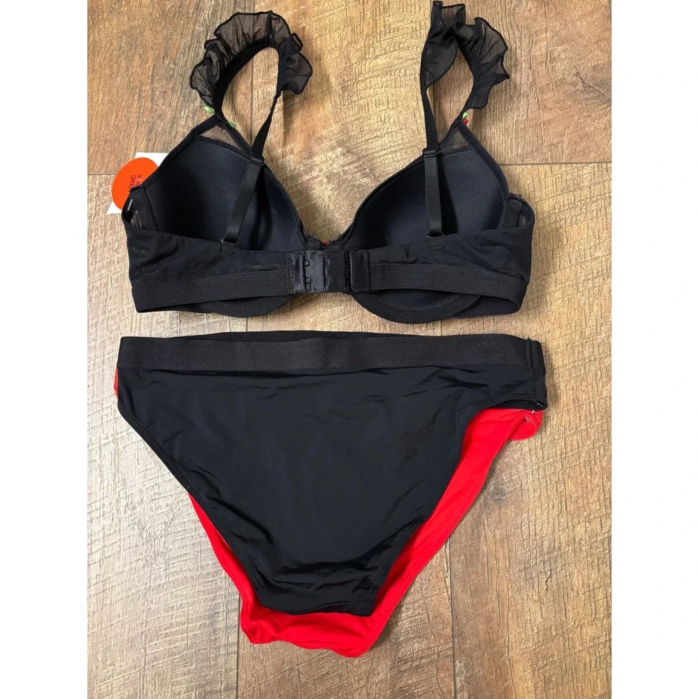 Parade S/XS Bra and Panty Set Women Black Red 3 pc set